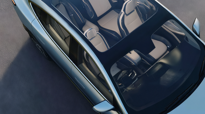 正以电致变色技术打开整车调光新格局冰球突